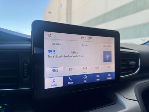 Certified 2021 Ford Explorer XLT w/ Equipment Group 202A image 25