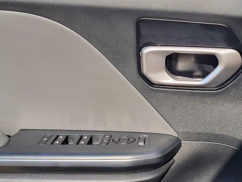 Used 2025 Kia K4 FWD image 7