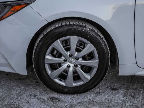 Certified 2025 Toyota Corolla LE image 12