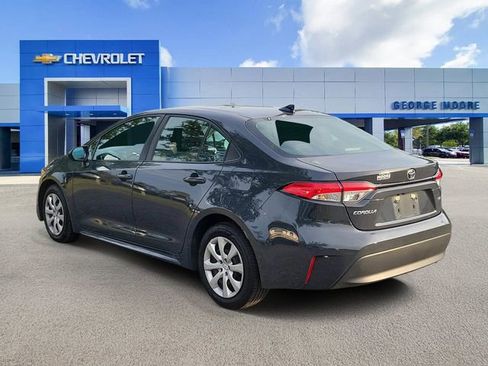 Used 2023 Toyota Corolla LE FWD image 3