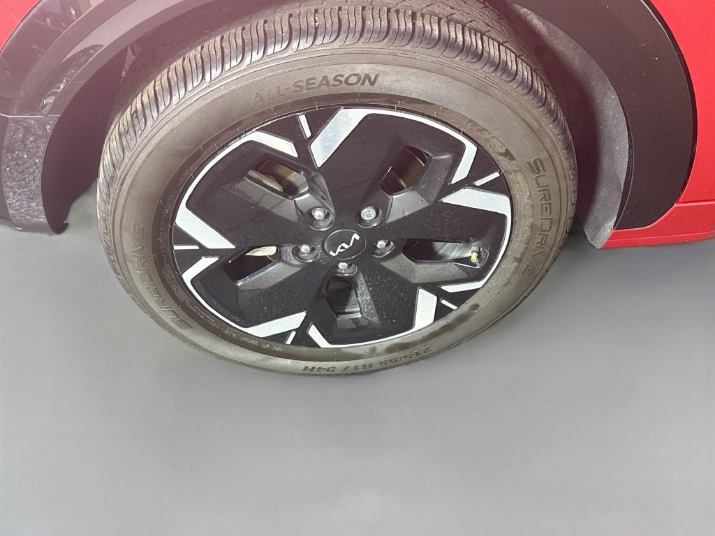 Used 2023 Kia Niro Wind FWD image 32