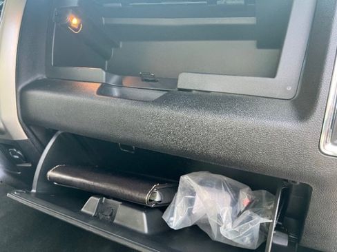 Used 2017 RAM 1500 Laramie w/ Convenience Group image 58