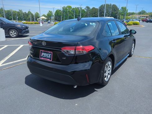 Used 2025 Toyota Corolla LE FWD image 5