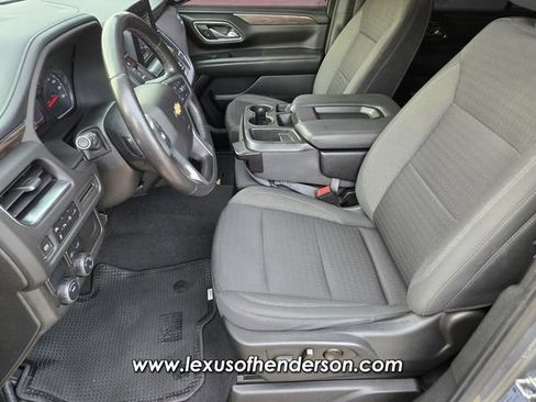 Used 2022 Chevrolet Suburban LS RWD image 10
