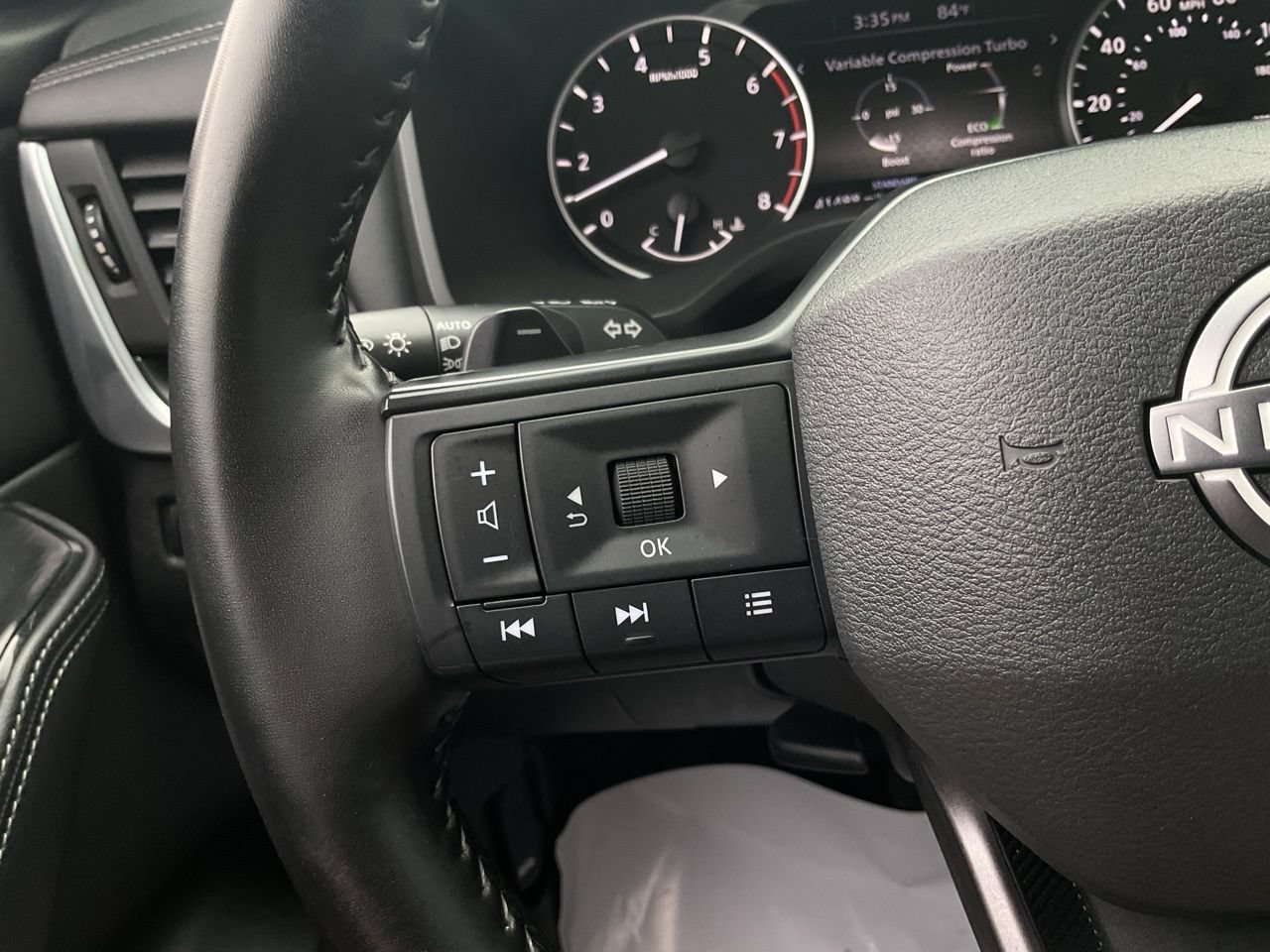 Used 2025 Nissan Rogue SV FWD image 33