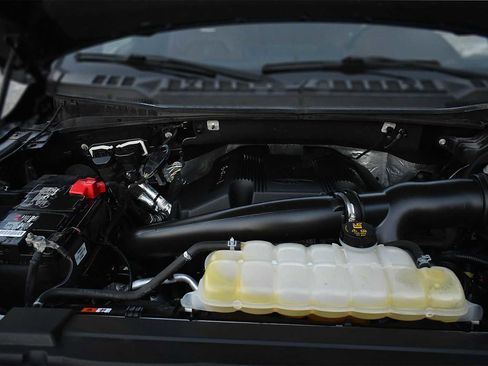 Used 2019 Ford F150 Platinum w/ Equipment Group 701A Luxury image 37