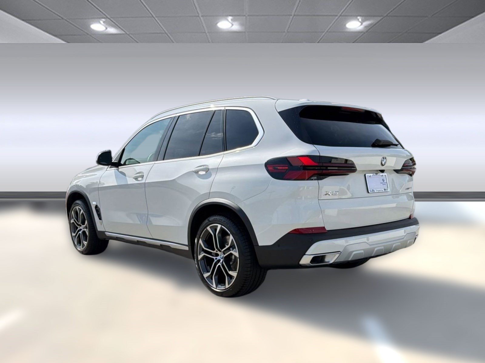 Used 2026 BMW X5 sDrive40i w/ Climate Comfort Package RWD image 3