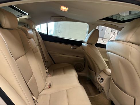 Used 2013 Lexus ES 350 Sedan image 12