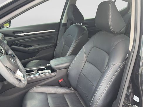 Used 2021 Nissan Altima 2.5 Platinum AWD/4WD image 11