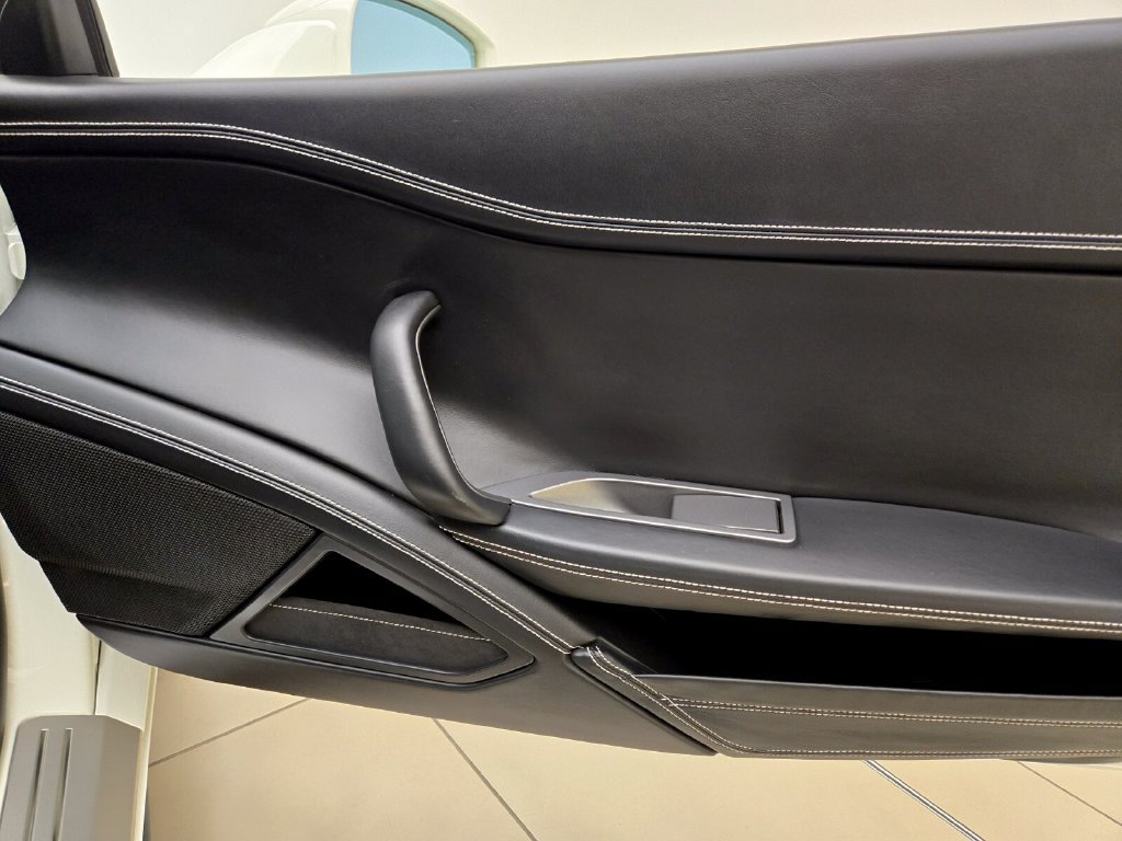 Used 2013 Ferrari 458 Spider RWD image 29