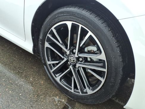 Certified 2025 Toyota Camry XLE image 9