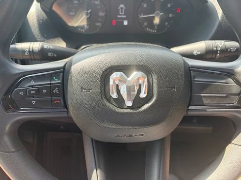 Used 2023 RAM ProMaster 2500 FWD image 19