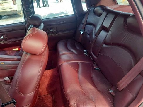 Used 1997 Lincoln Town Car Signature image 11