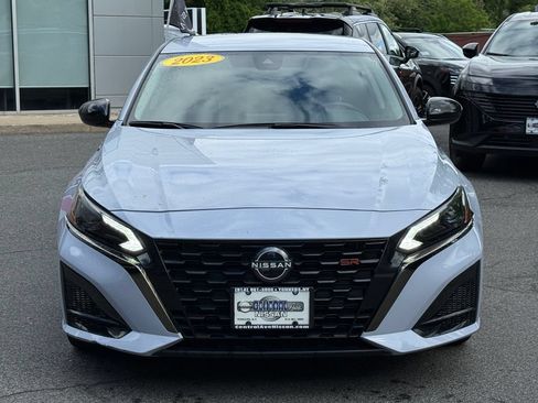 Used 2023 Nissan Altima 2.5 SR FWD image 2