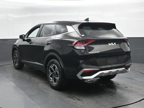 Used 2025 Kia Sportage LX AWD/4WD image 9
