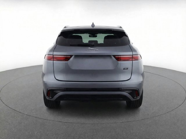 Certified 2026 Jaguar F-PACE R-Dynamic S AWD/4WD image 39