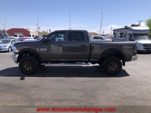 Used 2018 RAM 2500 Tradesman w/ Chrome Appearance Group image 6