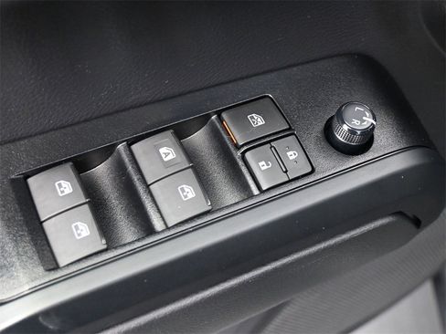 Used 2023 Toyota Tacoma SR image 4