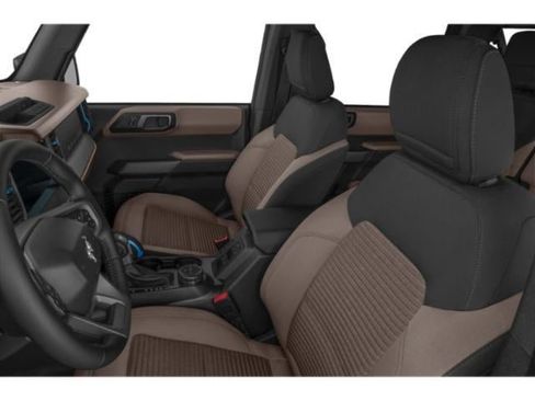 Used 2022 Ford Bronco Outer Banks w/ Sasquatch Package AWD/4WD image 9