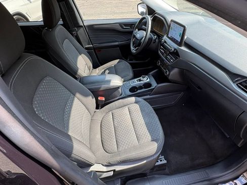Used 2023 Ford Escape Active AWD/4WD image 39