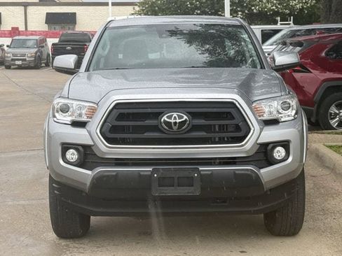 Used 2023 Toyota Tacoma SR5 AWD/4WD image 8