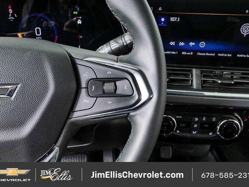 Certified 2025 Chevrolet Trax ACTIV w/ Driver Confidence Package FWD image 10
