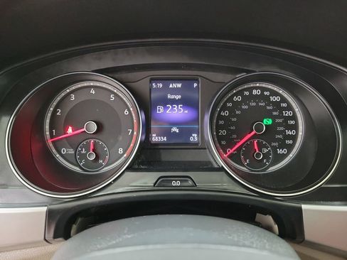 Used 2021 Volkswagen Atlas SE image 27