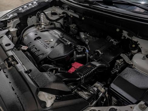 Used 2018 Mitsubishi Outlander Sport SE image 40