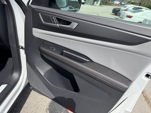 New 2026 Volkswagen Atlas Peak Edition AWD/4WD image 31