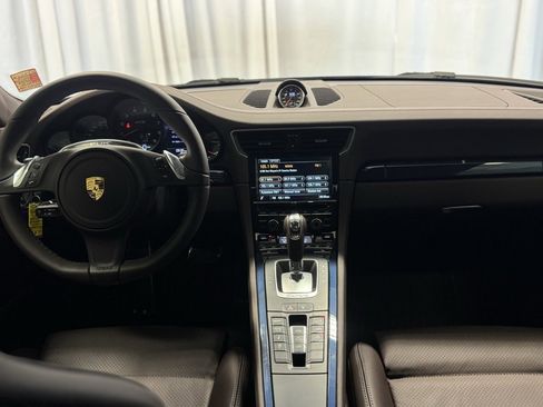 Used 2016 Porsche 911 Carrera GTS image 13