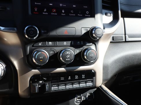 Used 2019 RAM 2500 Laramie AWD/4WD image 20