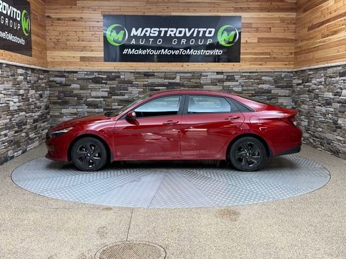 Used 2023 Hyundai Elantra SEL image 6