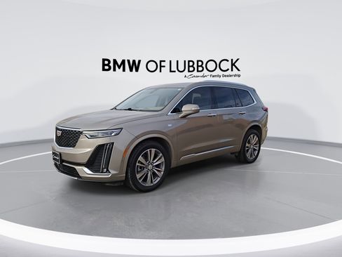 Used 2022 Cadillac XT6 Premium Luxury w/ Platinum Package image 4