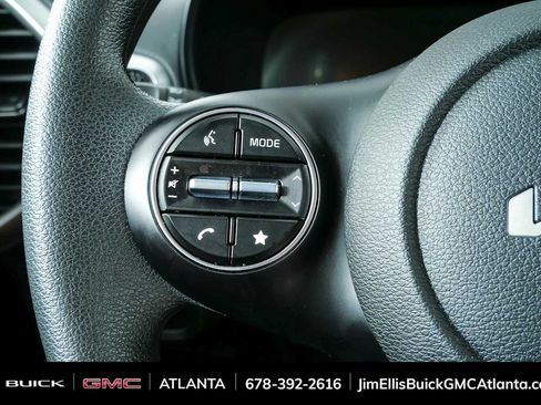 Used 2025 Kia Soul LX FWD image 10