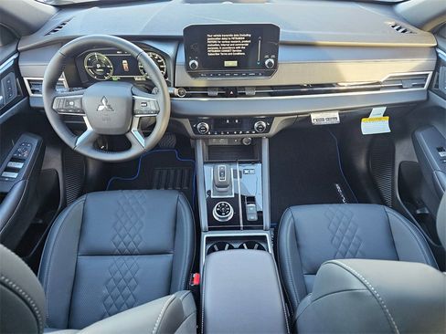 New 2025 Mitsubishi Outlander SEL Black Edition image 14