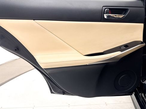 Used 2014 Lexus IS 250 w/ Navigation Package RWD image 31