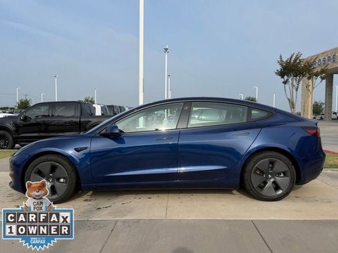 Used 2023 Tesla Model 3 Standard Range RWD image 10