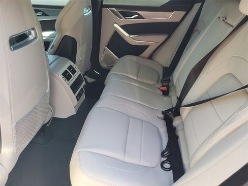 New 2026 Jaguar F-PACE R-Dynamic S image 7