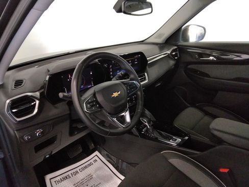 Used 2024 Chevrolet TrailBlazer LT w/ Convenience Package FWD image 31