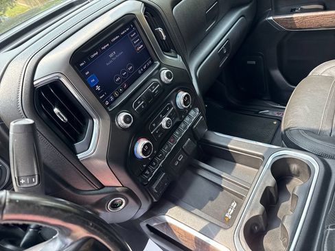 Used 2021 GMC Sierra 2500 Denali w/ Denali Black Diamond Edition AWD/4WD image 14