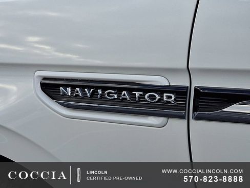 Certified 2024 Lincoln Navigator Black Label image 30