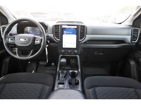 Used 2024 Ford Ranger XL w/ Trailer Tow Package image 12