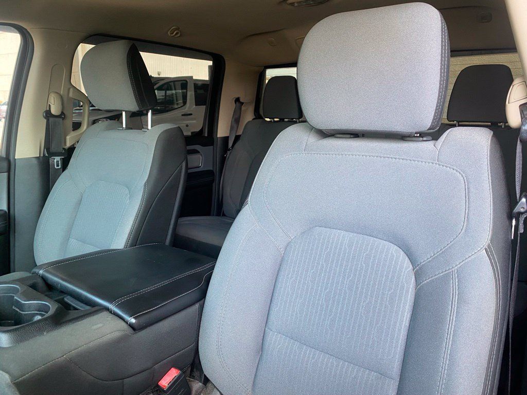 Used 2020 RAM 1500 Big Horn AWD/4WD image 11