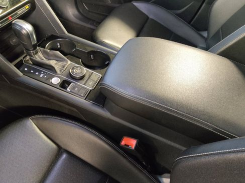 Used 2022 Volkswagen Atlas SE image 26