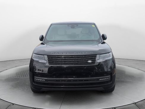 Certified 2025 Land Rover Range Rover SE image 2