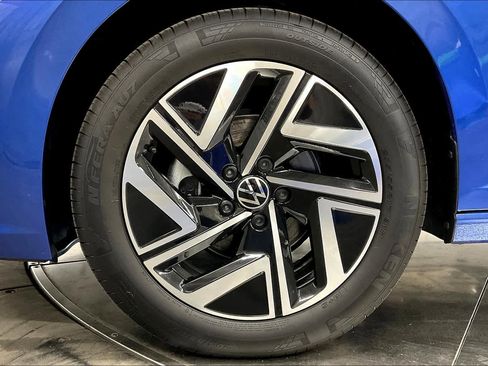 Used 2024 Volkswagen Jetta SEL image 16