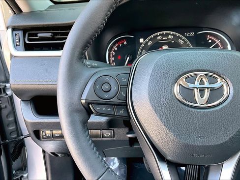Used 2024 Toyota RAV4 XLE w/ Convenience Package image 24
