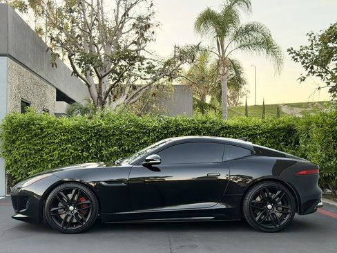 Used 2016 Jaguar F-TYPE R image 4