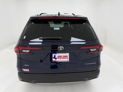 Used 2026 Toyota Grand Highlander AWD image 39
