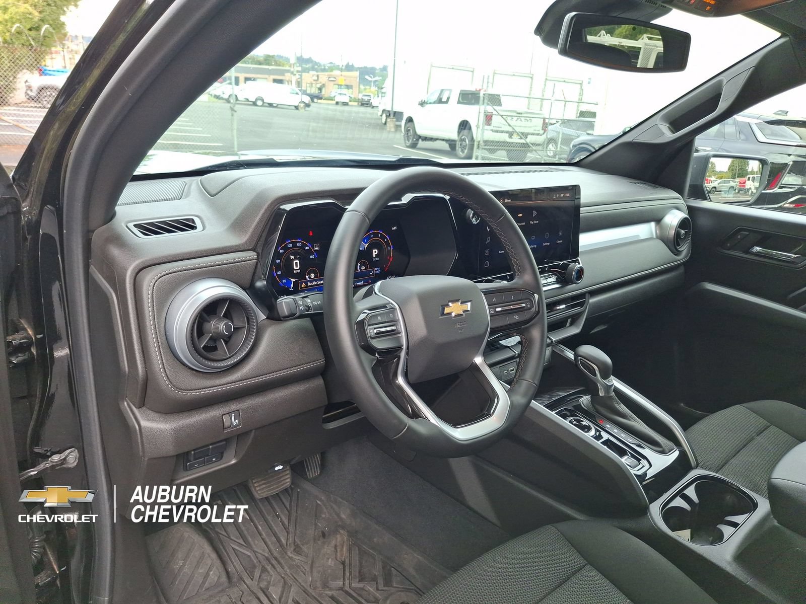 Used 2025 Chevrolet Colorado LT w/ Advanced Trailering Package AWD/4WD image 16